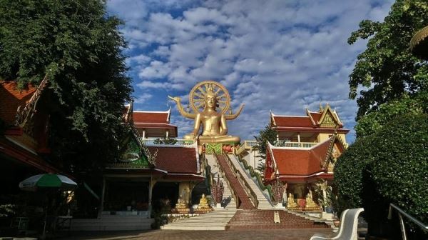 <br />
Кому в Таиланде советуют отправиться на Самуи, посетить спа, бар и Золотого Будду<br />
